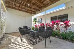 Royal Palm Villa - 8 beds - Pet Freindly - Image 2