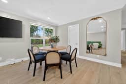Royal Palm Villa - 8 beds - Pet Freindly - Image 3