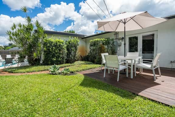 Paradise Villa - Image 1