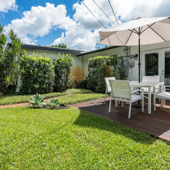 Paradise Villa - Image 1