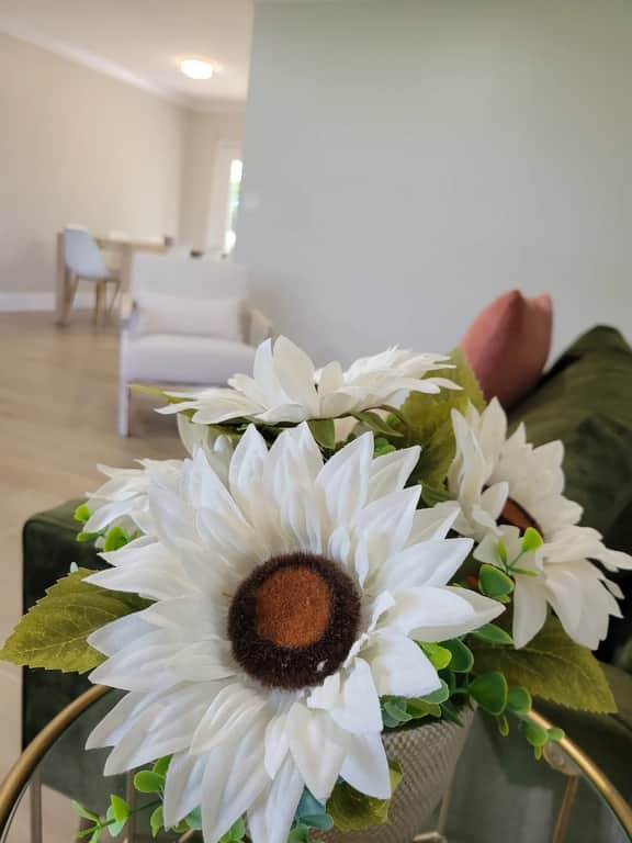 Sunshine Breeze Retreat - Image 3